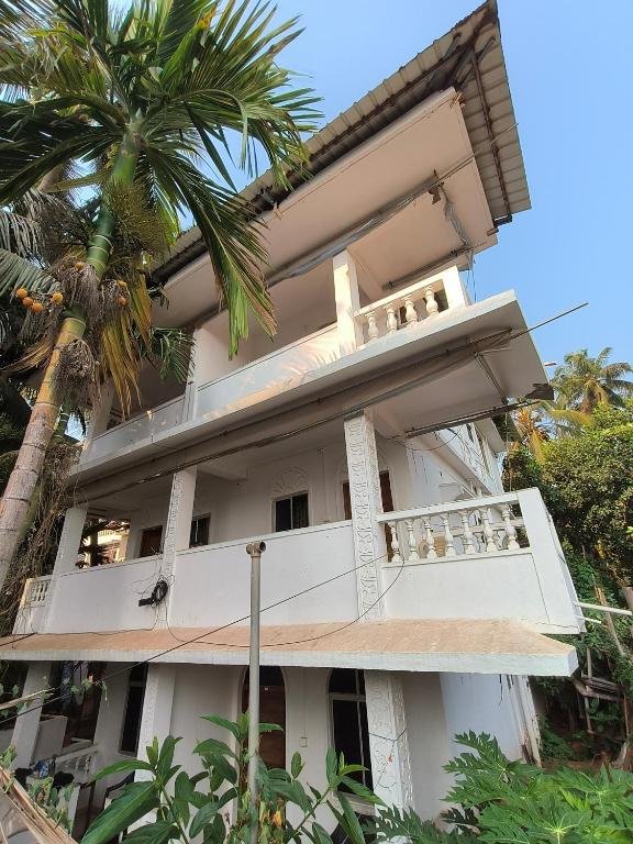 541339657 Mahamukti Yoga School