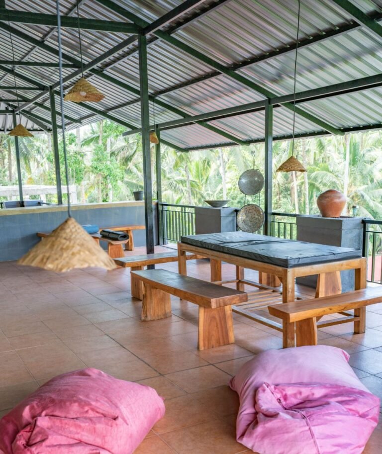 ENG08060 1 Mahamukti Yoga School